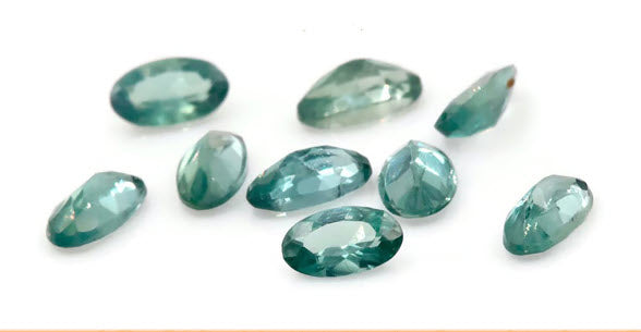 Alexandrite 4x2mm-Alexandrite-Planet Gemstones
