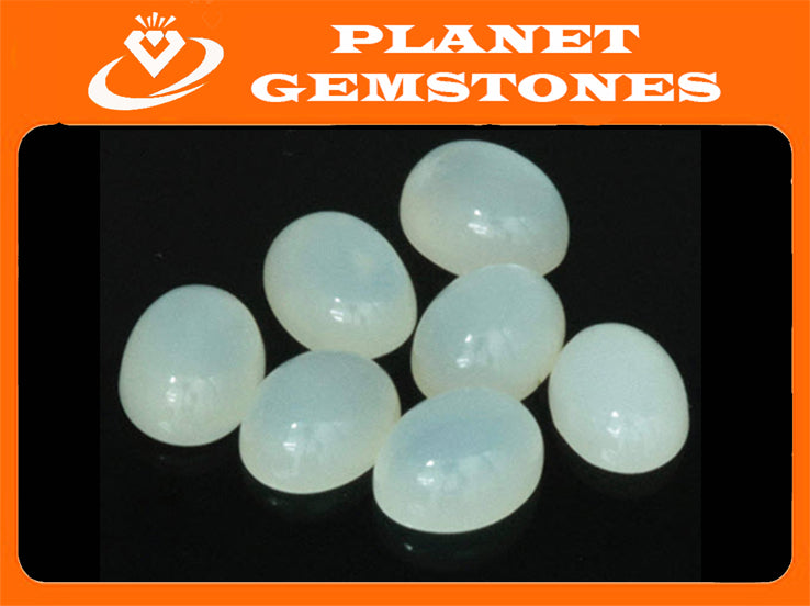Moonstone Cabs 7x9mm-Planet Gemstones