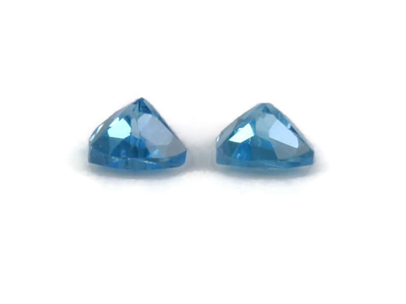 Topaz Trillion 6mm-Blue Topaz-Planet Gemstones