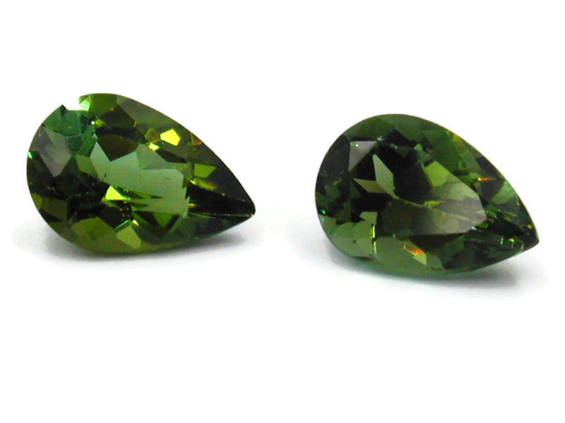 Brilliant green tourmaline gemstone, 6.5x9.5mm size, 3.22 carats.