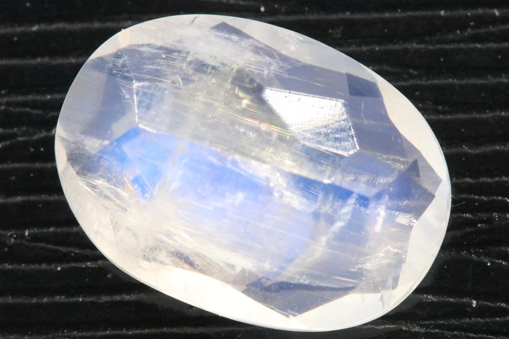 Moonstone cabs 19x13mm-Planet Gemstones