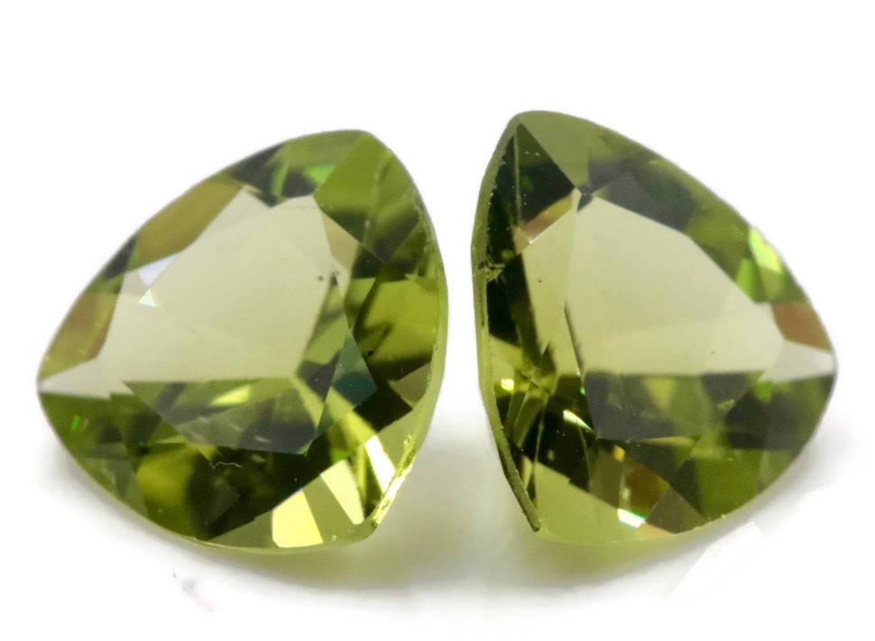 Peridot Trillion 9mm-Planet Gemstones