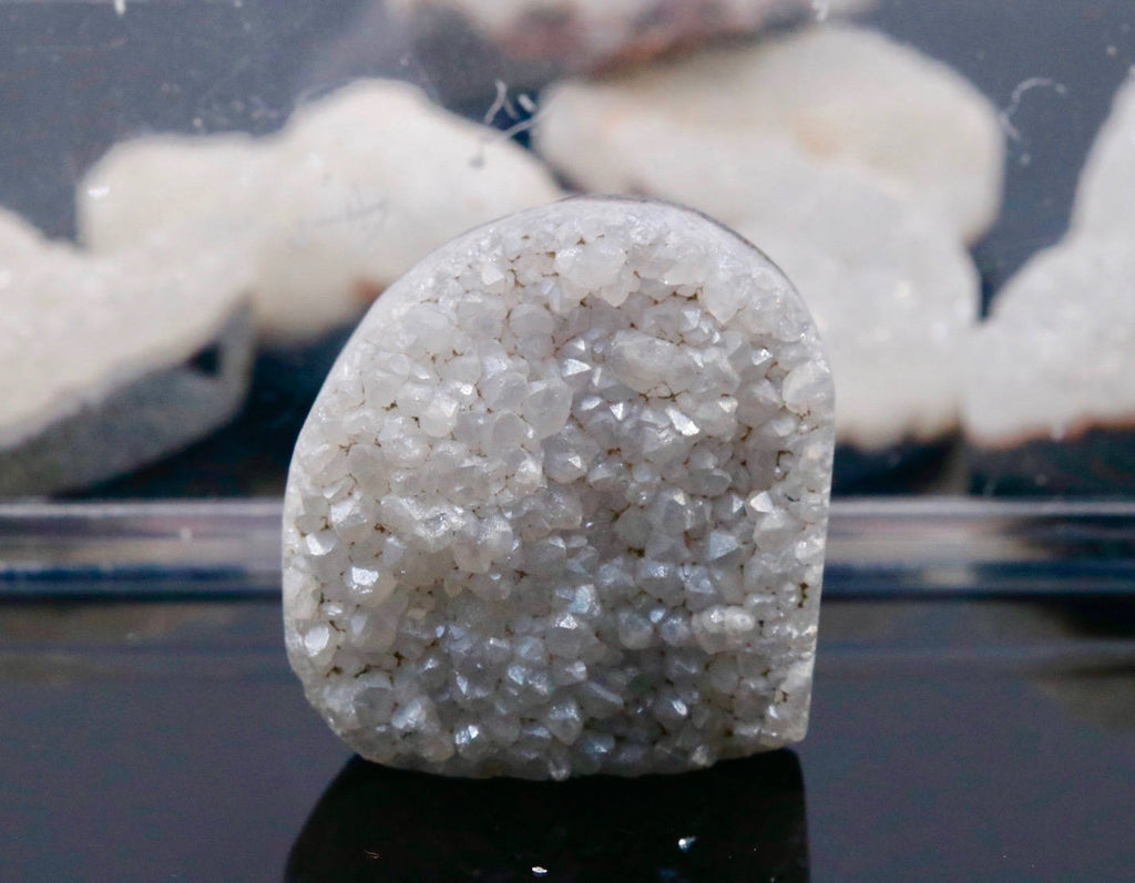 Druzy White 25x22mm-Planet Gemstones