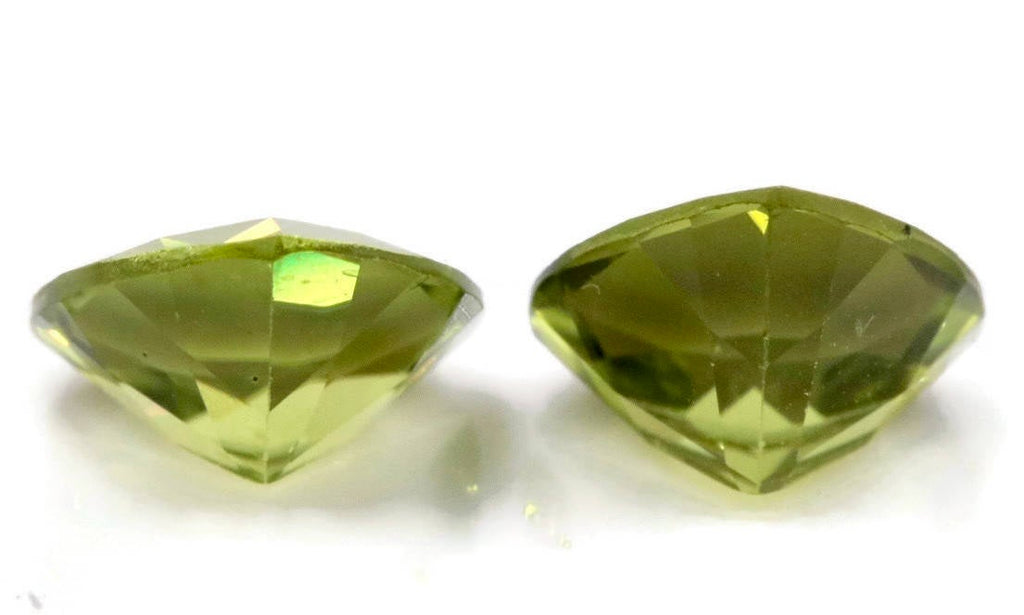 Peridot Trillion 9mm-Planet Gemstones