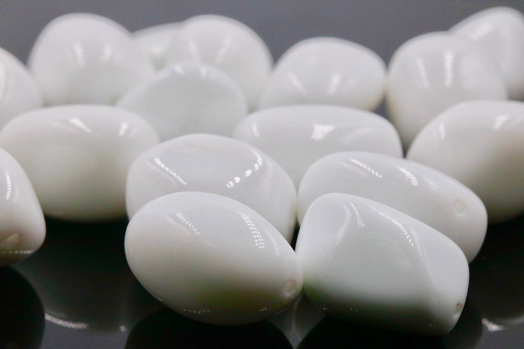White Agate 22x17mm-Planet Gemstones