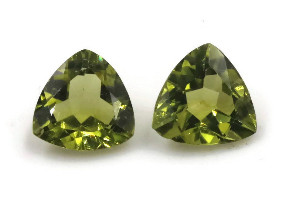 Peridot Trillion 8mm-Planet Gemstones