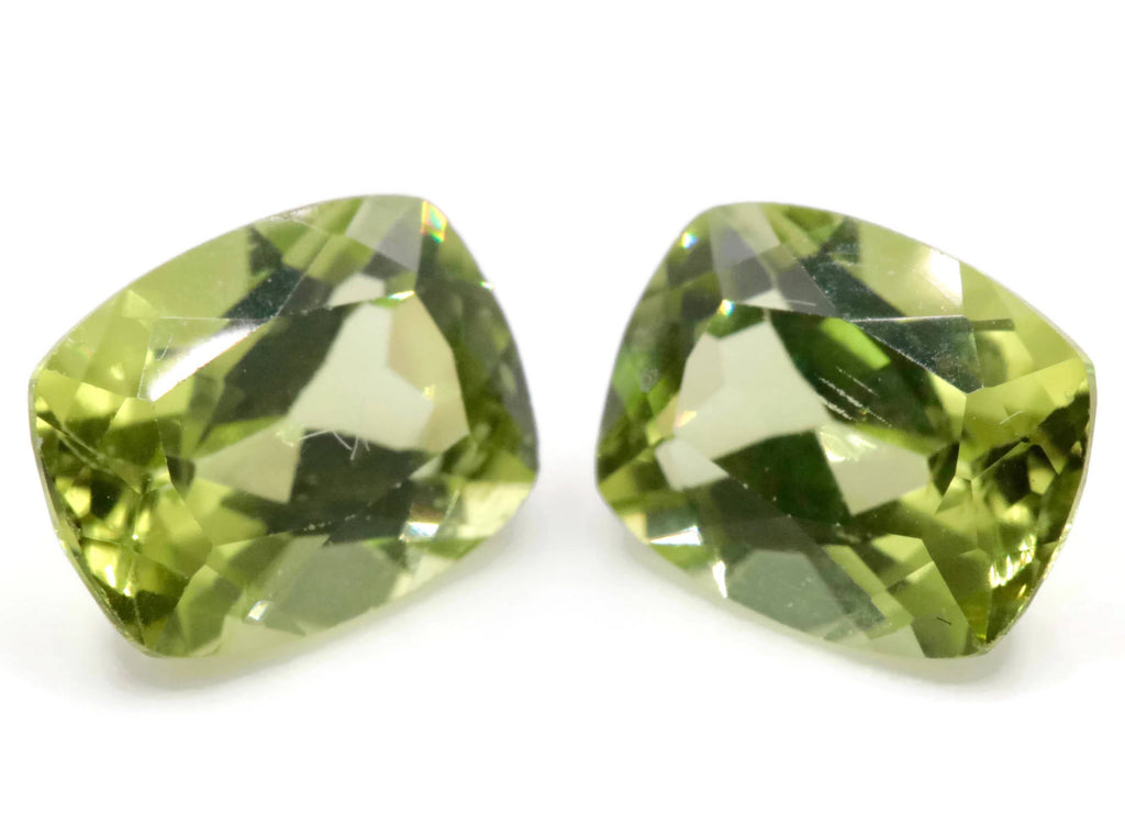 Peridot 8x6mm-Planet Gemstones