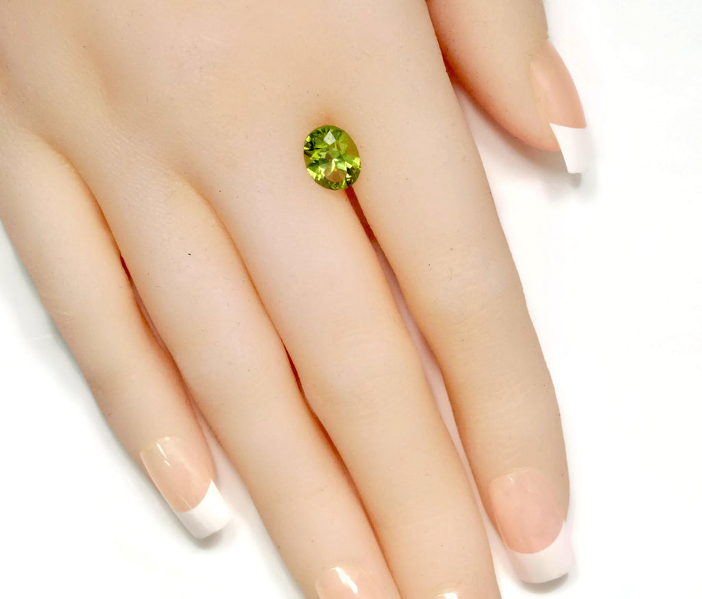 Green Tourmaline 10x7mm-Tourmaline-Planet Gemstones