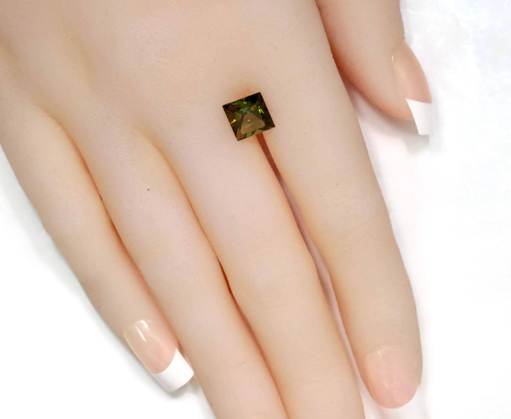 Green Tourmaline 8x5mm-Tourmaline-Planet Gemstones