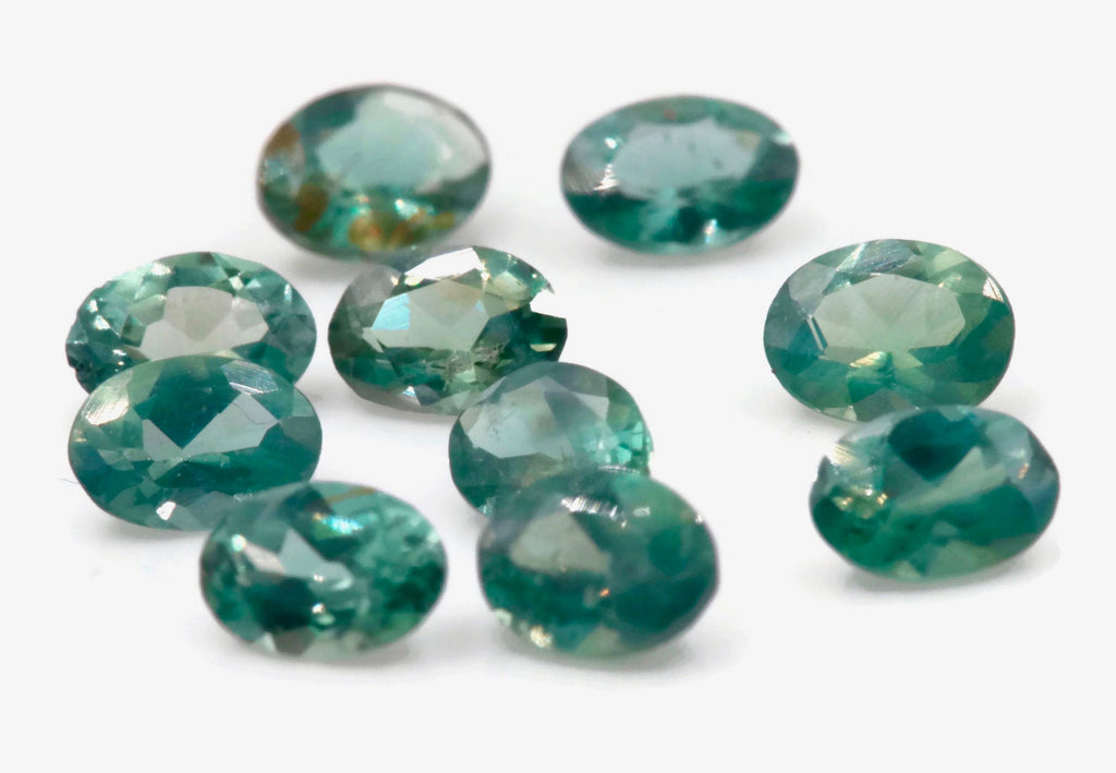 Alexandrite Oval 4x3mm-Alexandrite-Planet Gemstones