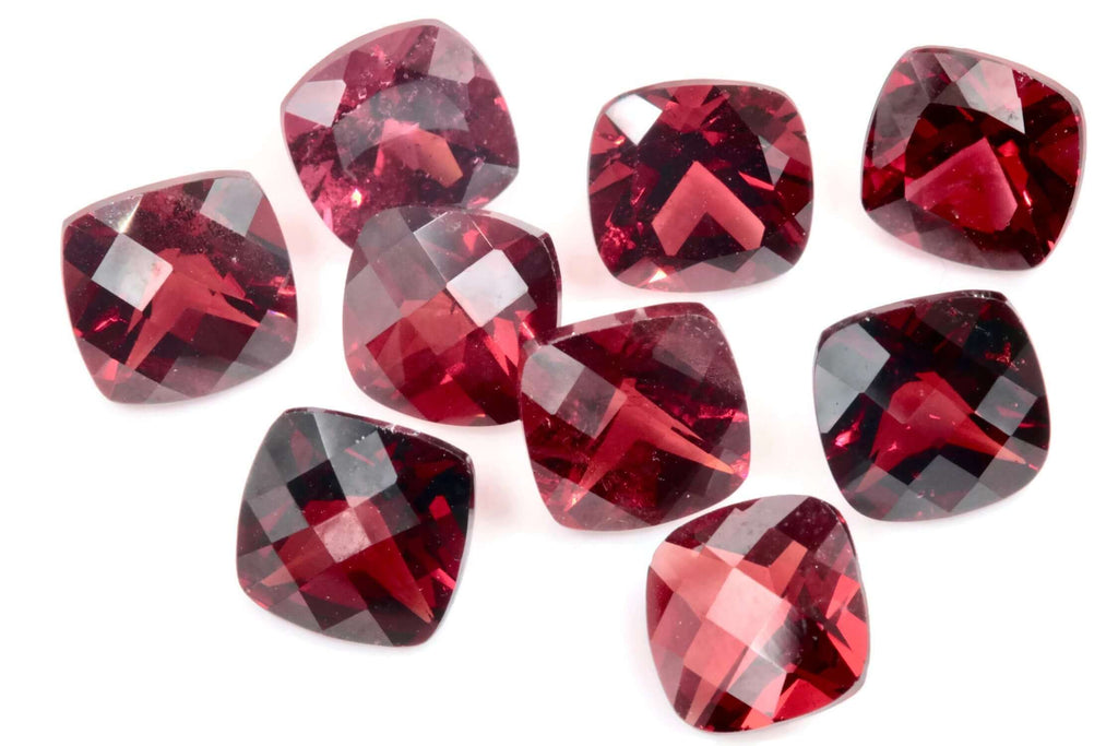 Garnet Cushion 7mm-Planet Gemstones