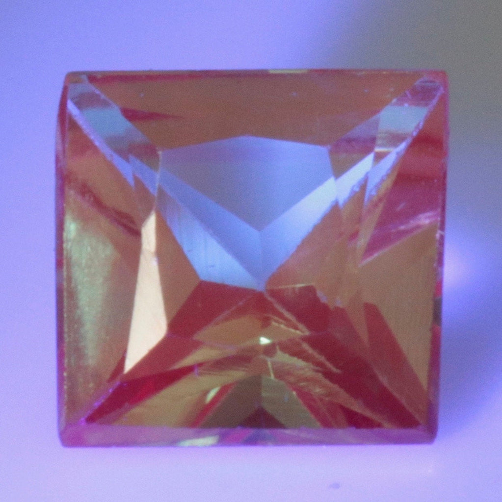Alexandrite 4mm-Alexandrite-Planet Gemstones
