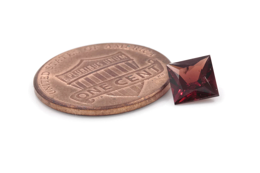 Red Garnet Square 6mm-Planet Gemstones