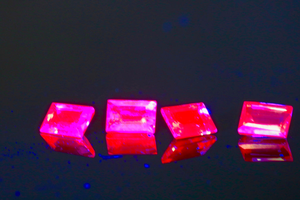 Alexandrite 4x3mm-Alexandrite-Planet Gemstones