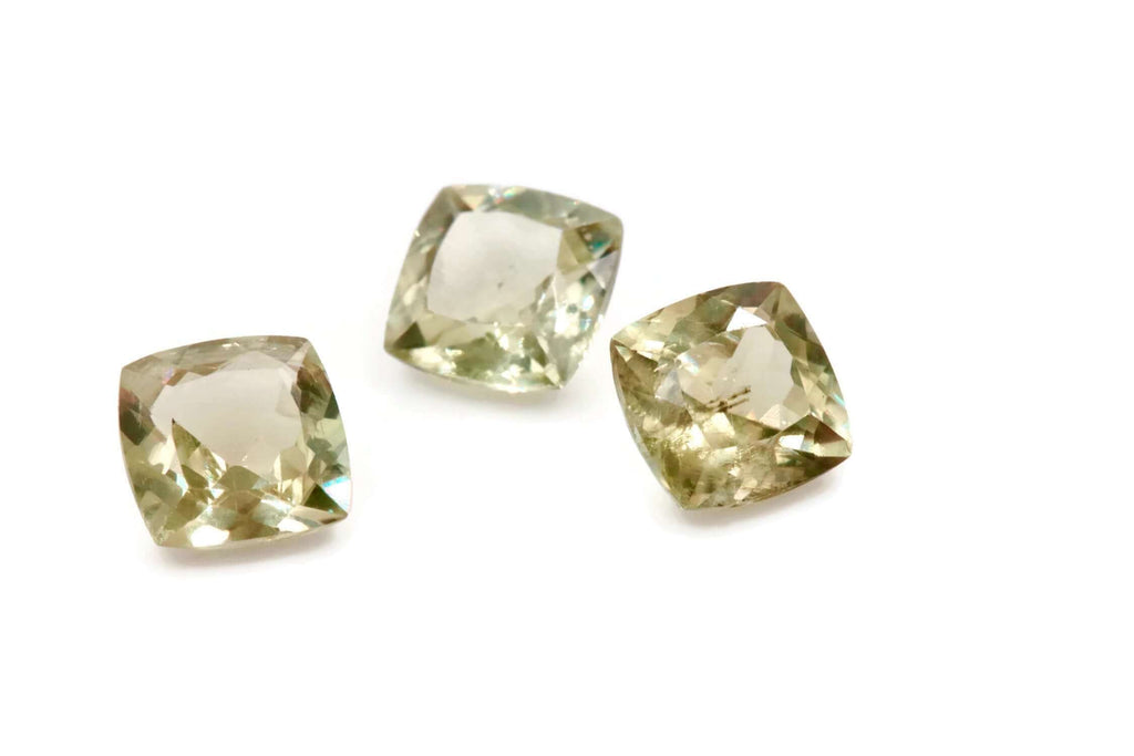 Diaspore Turkish 6mm-Planet Gemstones