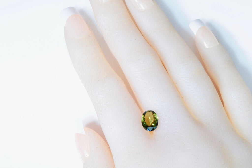 Natural Alexandrite GIA CERT Alexandrite June birthstone Alexandrite Gemstone alexandrite DIY Jewelry color changing 2.50ct 10x7.4mm-Alexandrite-Planet Gemstones